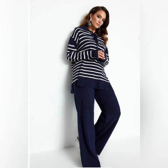 Knit Co-Ord Set - Picture 1 of 4